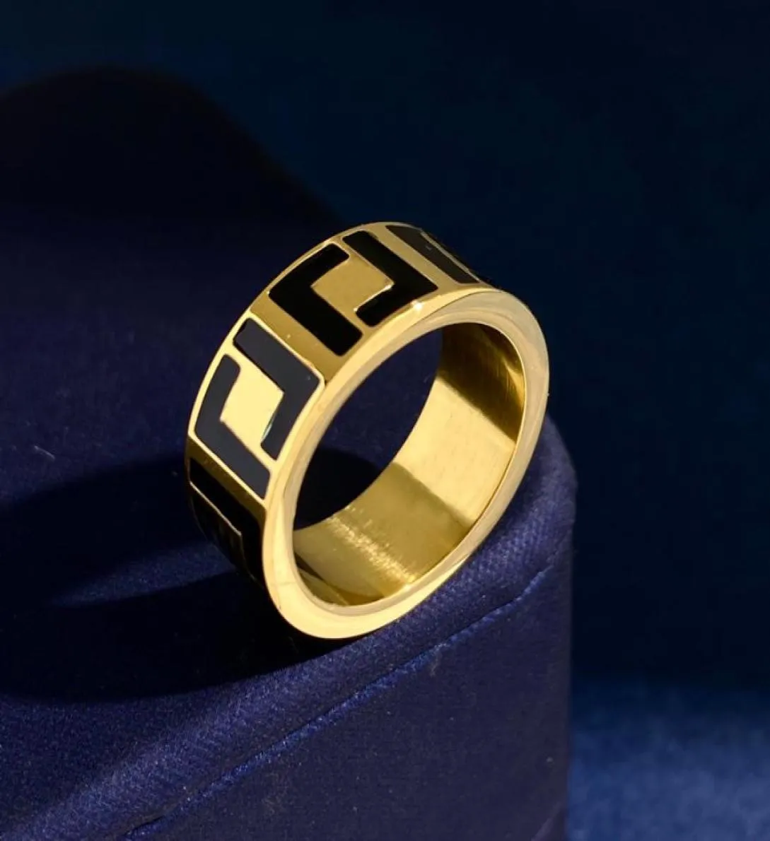Designer maschili ad anello gioiello in acciaio in acciaio in acciaio Gold Entragements for Women Love Ring Luxurys Letter F Brand Box Nizza 22070601R5710634
