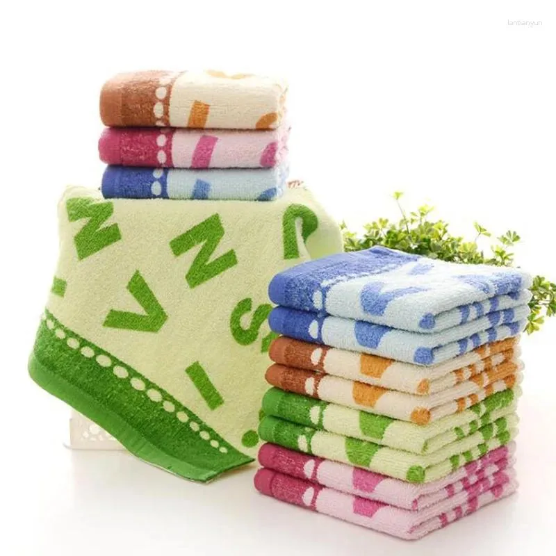 Handtuch Baumwolle weich absorbieren Gesicht Englisch Alphabet dekoriertes Badtuch für Erwachsene Waschprodukt Home Textile
