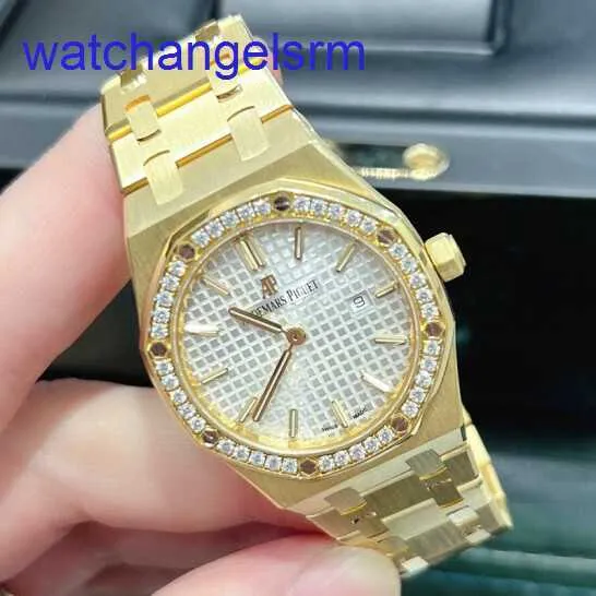 AP Crystal Wrist Watch Royal Oak Series Watchs Woard's Woard's Watan 33 mm Diamètre Quartz Movement Steel White Gold Leisure Men's Luxury Watch 67651ba.zz.1261ba.01