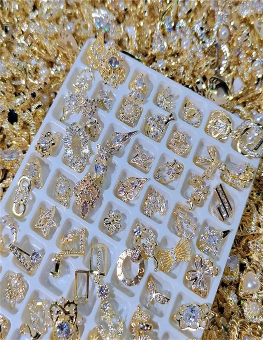 100pcs Luxus Nagel Charms Bulk zufällige Nagelzirkons Deokration glänzender Legierungsschmuck für goldene Nagelkunstzubehör 2205273089758