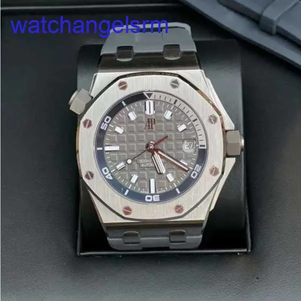 AP Crystal Pols Watch Royal Oak Offshore Series 15720st Nieuwe precisie Steel Gray Plate Heren Fashion Leisure Business Sports Machinery Diving Watch