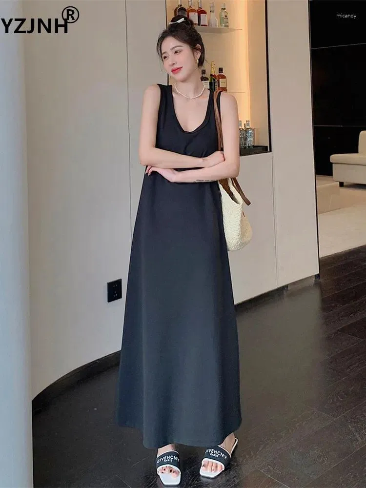Robes décontractées yzjnh 2024 printemps / été longue robe féminine édition coréenne lâche simple cou rond couche sans manches