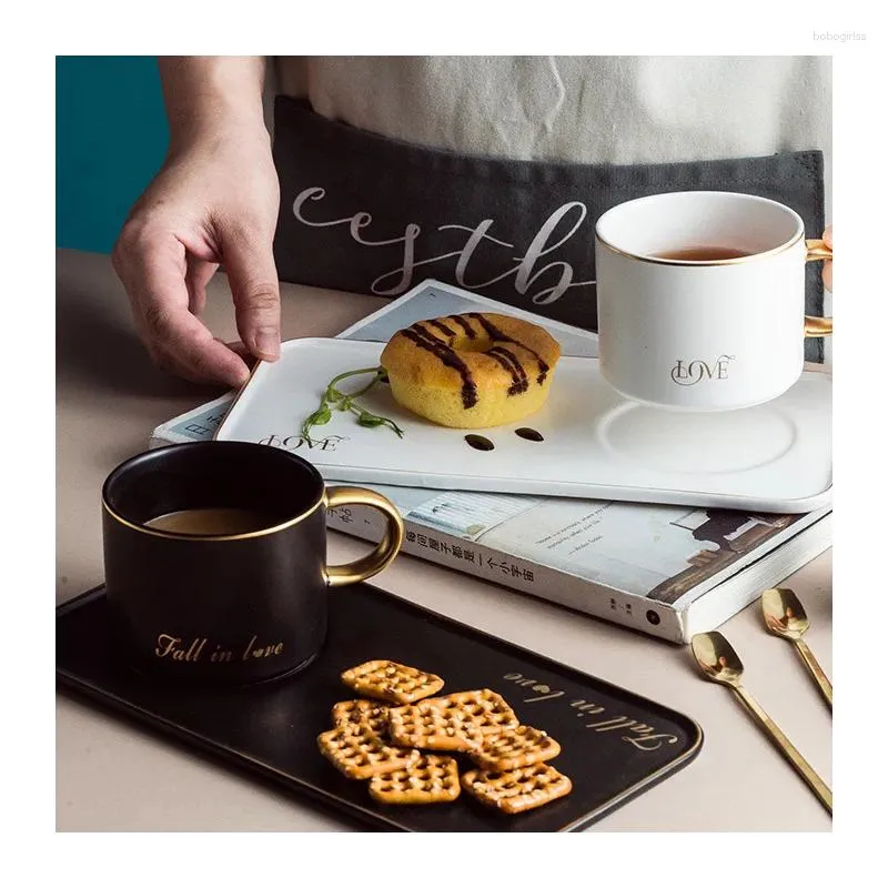 Tasses Saucers Nordic Style Luxury Ceramic Office Office Coffee tasse et soucoupe Afternoon Tea Breakfast Handmade Breakfast Mug Tazas de Cafe Vintage