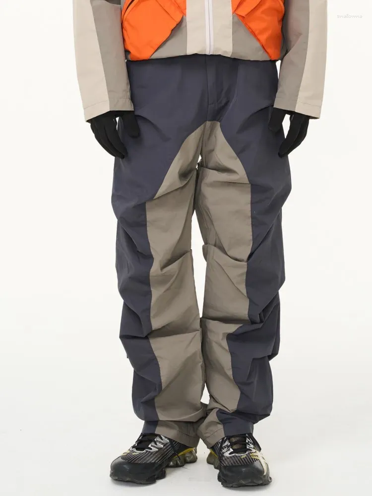 Pantaloni da uomo in stile techwear accumulato a pieghe di accumulo di contrasto tridimensionali tagli fatti casual pantaloni