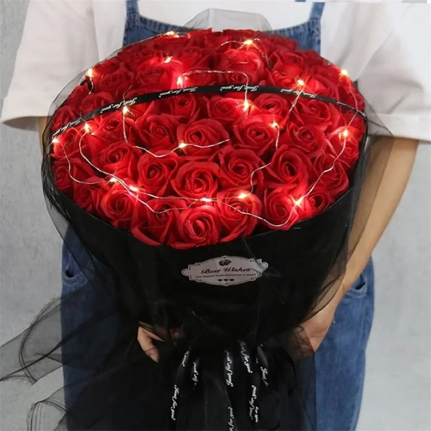 Rose Bouquet Birthday Cortesty Gift pour sa petite amie et petite amie Simulation de fausses fleurs Boîte de savon Saint-Valentin T2009031745