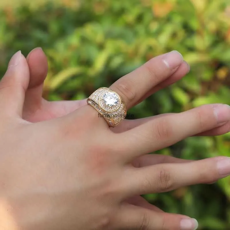 Instagram 힙합 블랙 과장된 링 블링 스파클링 다이아몬드 라운드 유럽과 미국 보석 남자 트렌디 한 풀 레트로