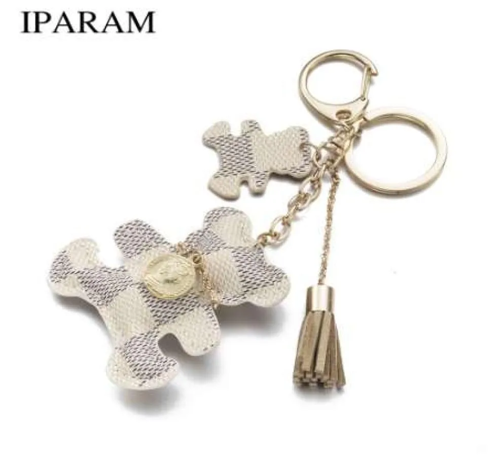 IPARAM NIEUWE FashionKey -keten Accessoires Tassel Key Ring PU Leerbeerpatroon CAR Keychain Sieradentas Charm3299472