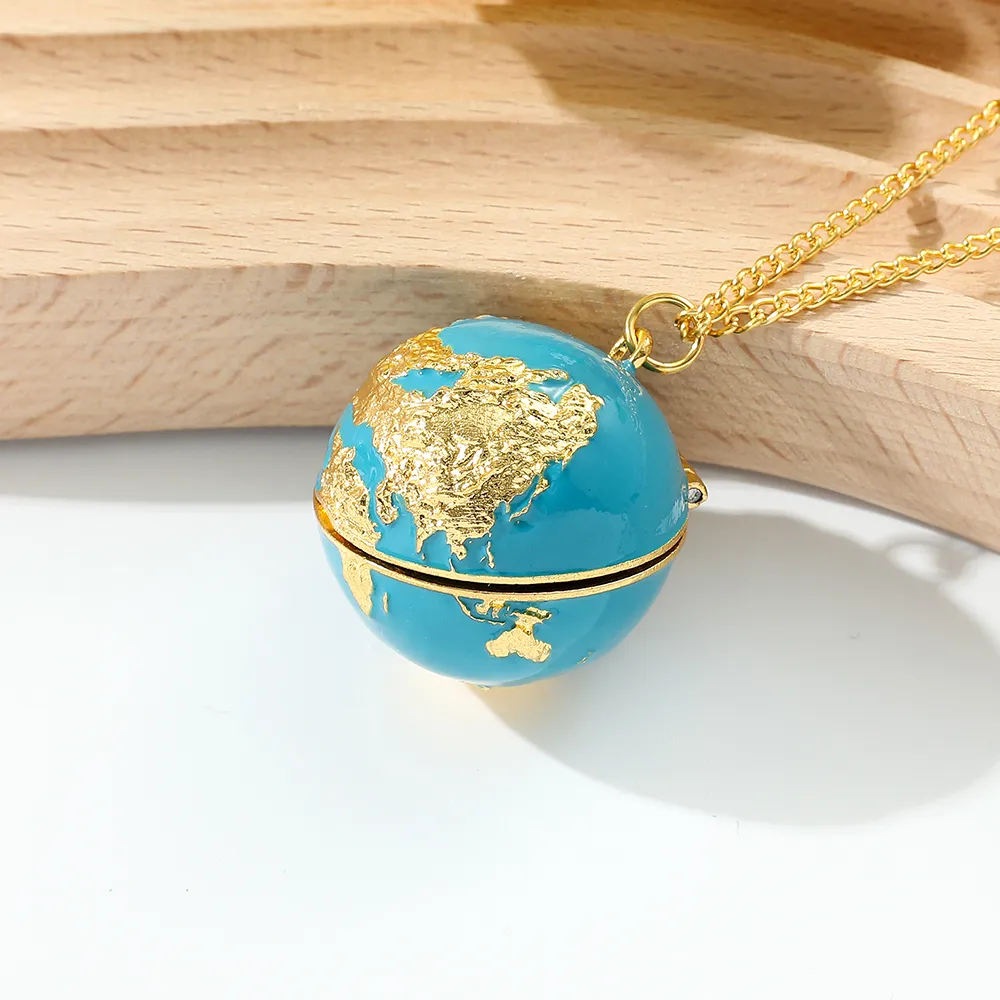 Emaye El yapımı Faberge Paskalya Yumurtası Kolye Kolyesi Yaratıcılık Globe Astronot Madalyon Kolye Klavikül Zinciri Noel Kızları