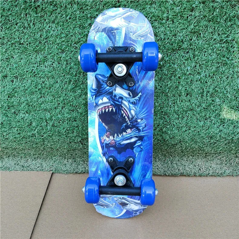 43 cm barn skateboard lönn dubbel rock skate board barns patin barn skateboard tecknad klistermärke skridskor longboard 240327