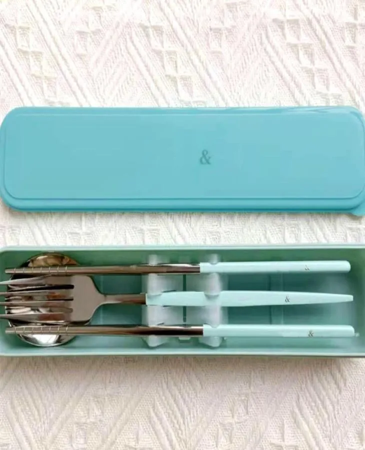 Designer Be Forks Spoons Chopsticks Rostfritt stål Middagsuppsättning Tabeller med Case Christmas Gift Super1st10013178365
