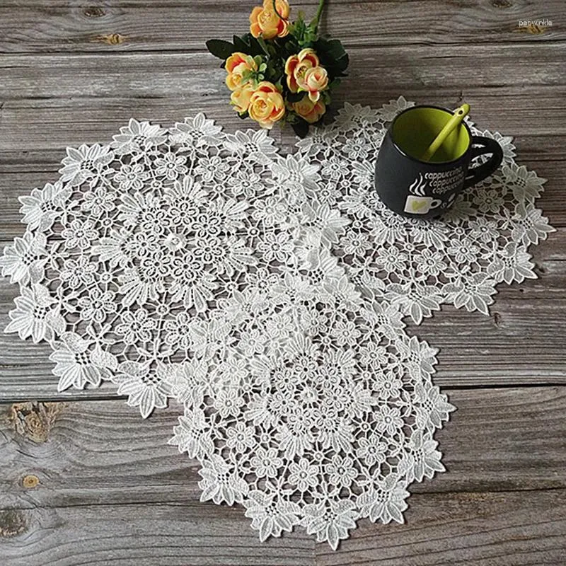 Tafelmatten rond Europese kanten bloem geborduurde placemat tafelkleed eetplaat dineringsplaat kom isolatie kussen fabriceer decoratie