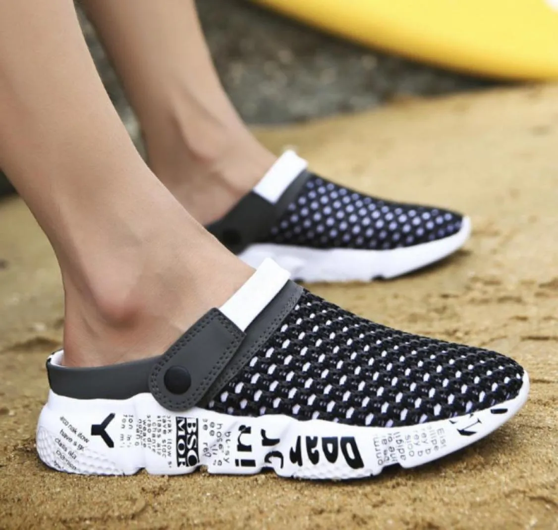 2019 New Men Summer Shoes Slip-On S Water Sandals通気性ライトジョギングスニーカーカジュアルビーチスリッパMX2005284528083