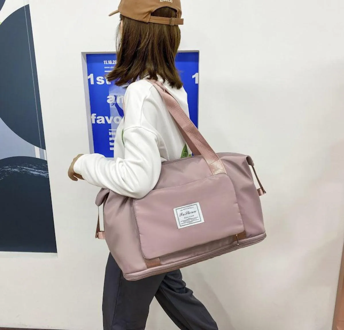 Förvaringspåsar vikbar rese duffel väska sport tote gym axel stor storlek nylon utbyggbar veckor bagage för kvinnor shopping 6481916