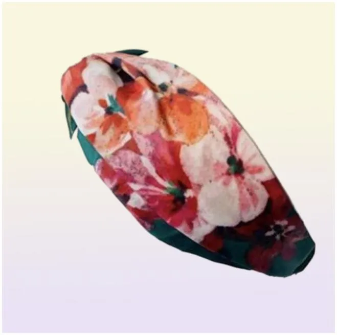 Elastiska pannband Bandanas för män och kvinnor 2022 Brev paljetter Design Green Red Flower Hair Bands Girl Retro Turban Headwraps5171304