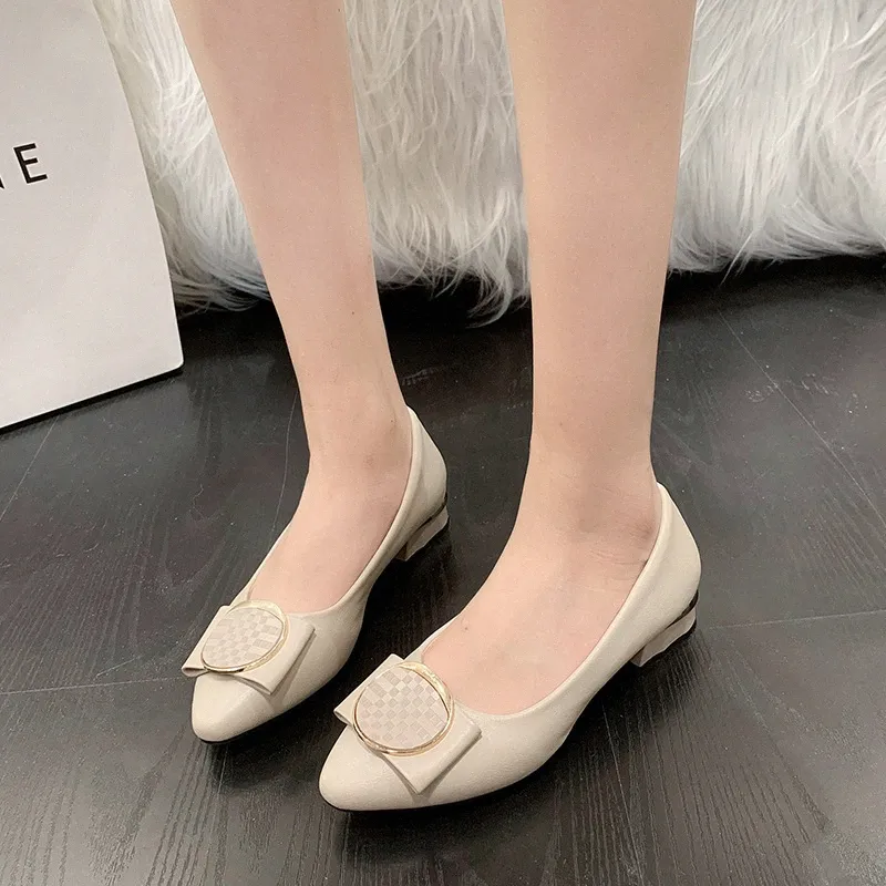 Soft leather single shoes for womens business shoes thick heels medium heels professional pointed high heels simple small leather shoes for women 35-4 L9oT#