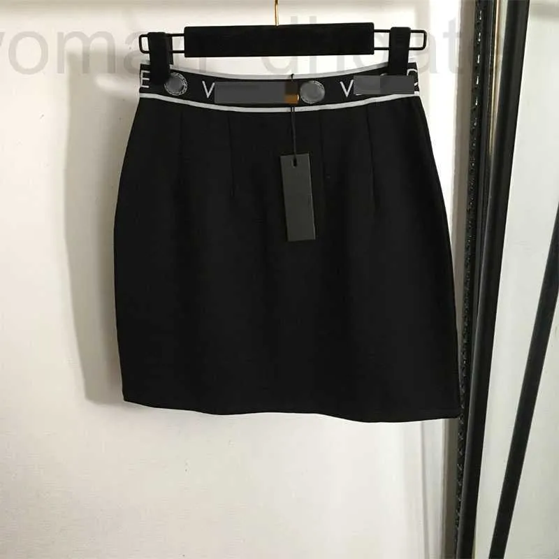 Skirts designer 2024 Early Spring New Fashionable and Minimalist Medusa Letter Ribbon Waist Wrapped Short Skirt 4LZ7