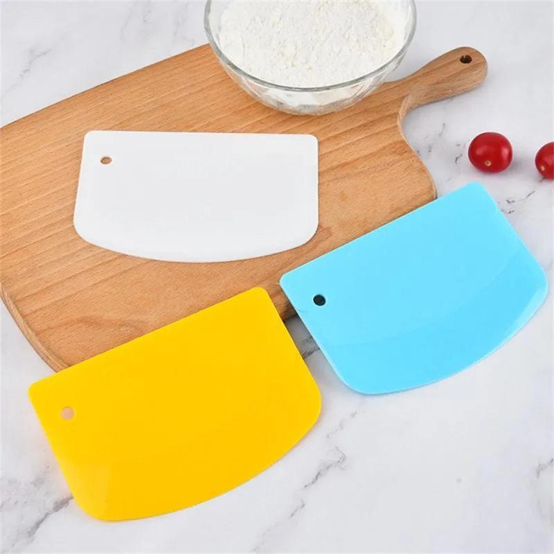 Plástico Cutter Cuttador de biscoitos Pão Ferramentas de pizza de pizza Spatula Para utensílios de cozinha de raspador de manteiga de bolo e utensílios de cozinha de padaria