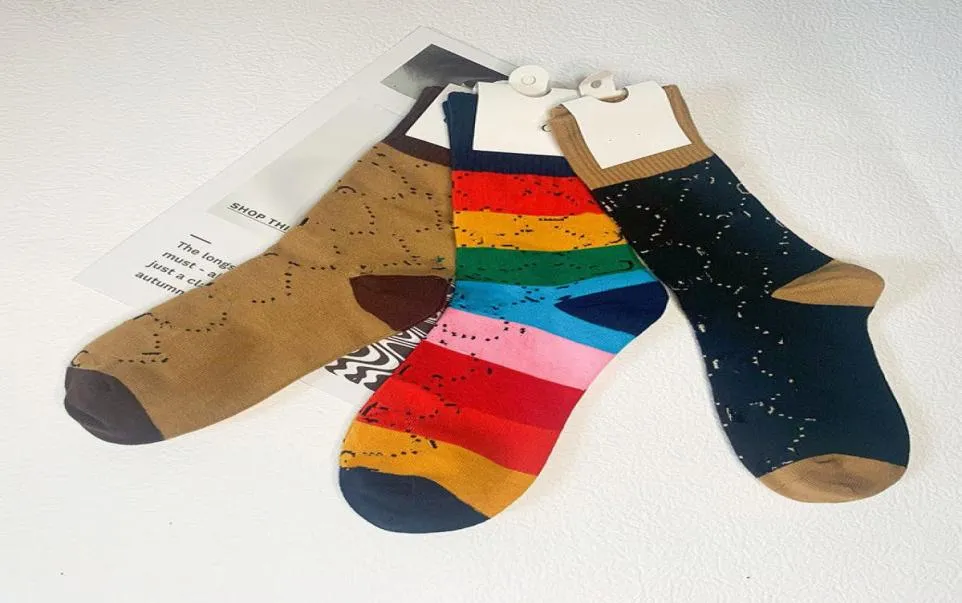 Hommes femmes g chaussettes de lettre brodées de streetwear en coton brodées Men039s et femmes039 conception de sports Sock4382376