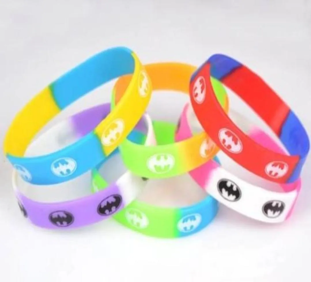 2015 Nouveau 100pcs Batman Silicone Bracelet Wristban Cartoon Cosplay Party Multicolor Sport Wrist Band9796566