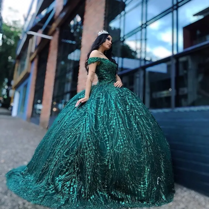 Luxury Emerald Green Ball Gown Quinceanera Dresses Shiny Beads Crystal Bridal Gown Party Floor-length Bride Dresses Vestidos De Novia