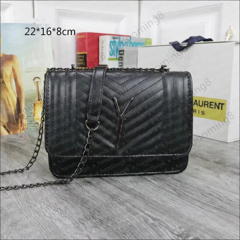 Moda kadınlar crossbody çanta ünlü klasik tasarımcı haberci bayan çapraz vücut çantaları çanta çantası çanta çantası siyah altın gümüş zincir deri