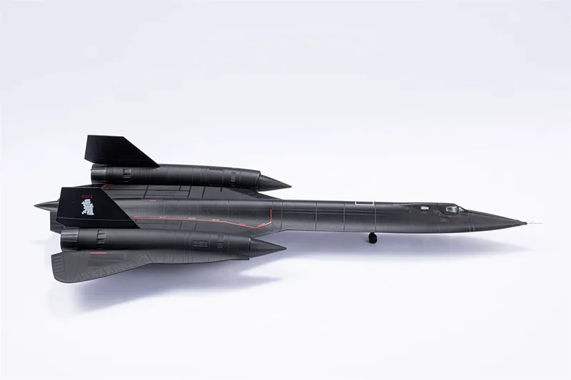 ダイキャスト合金1/72スケールアメリカンSR71ブラックバード戦略偵察航空機モデル玩具大人のファン収集可能なお土産