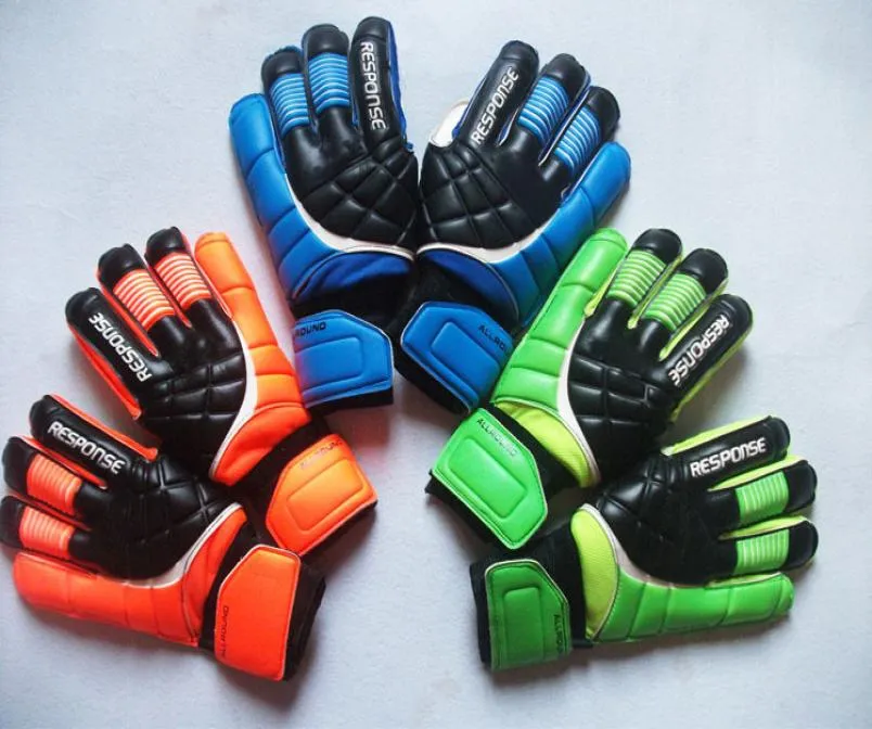 New Soccer Goalkeeper Gloves Finger Protection Professional Men Football Gloves AdultsKids Thicker Goalie Soccer Gloves Fast Ship8871937