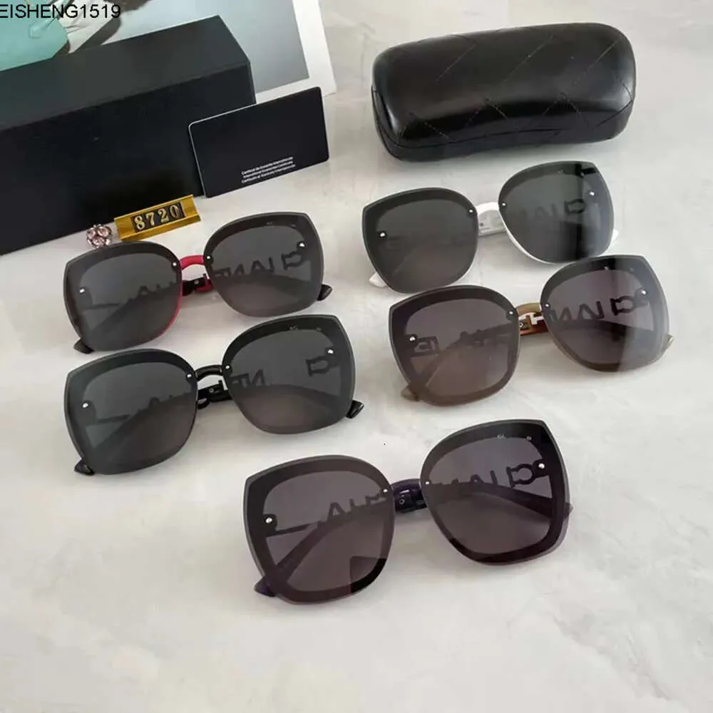 Unisex Tasarımcı Güneş Gözlüğü Koruyucu Gözlük Tasarımı Alfabe Sürüş Seyahat Seyahat Alışveriş Plajı Giyim Güneş Gözlükleri Kutu Çok İyi