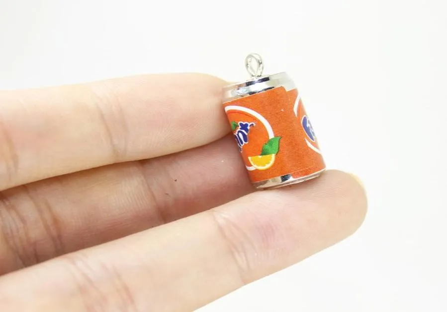 20PCSlot Resin Cans Charm Simulation Drink Cola Hangers sieraden voor doe -het -zelf oorbellen Keychain Bracelet Accessories5546605