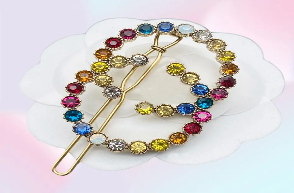 2022 NOUVEAU créateur en strass coloré Lettres Femmes Clips de cheveux Barrettes pour la mode Hair Jewelry Accessories1502099