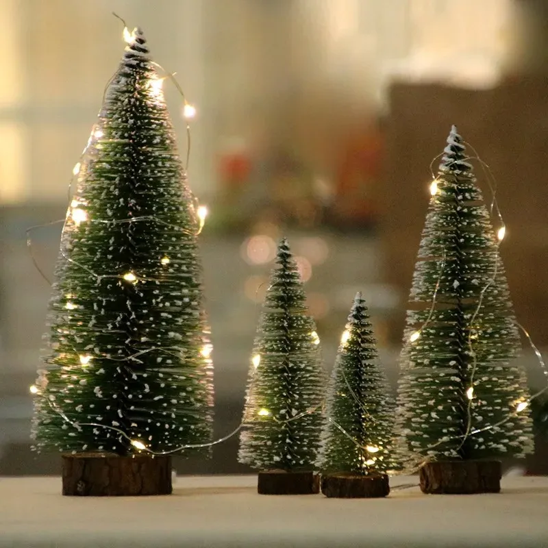 2024 Mini arbre de Noël artificiel Snow Frost Small Pine Tree Tree DIY Craft Decoration décoration décoration de Noël Ornements - pour Noël