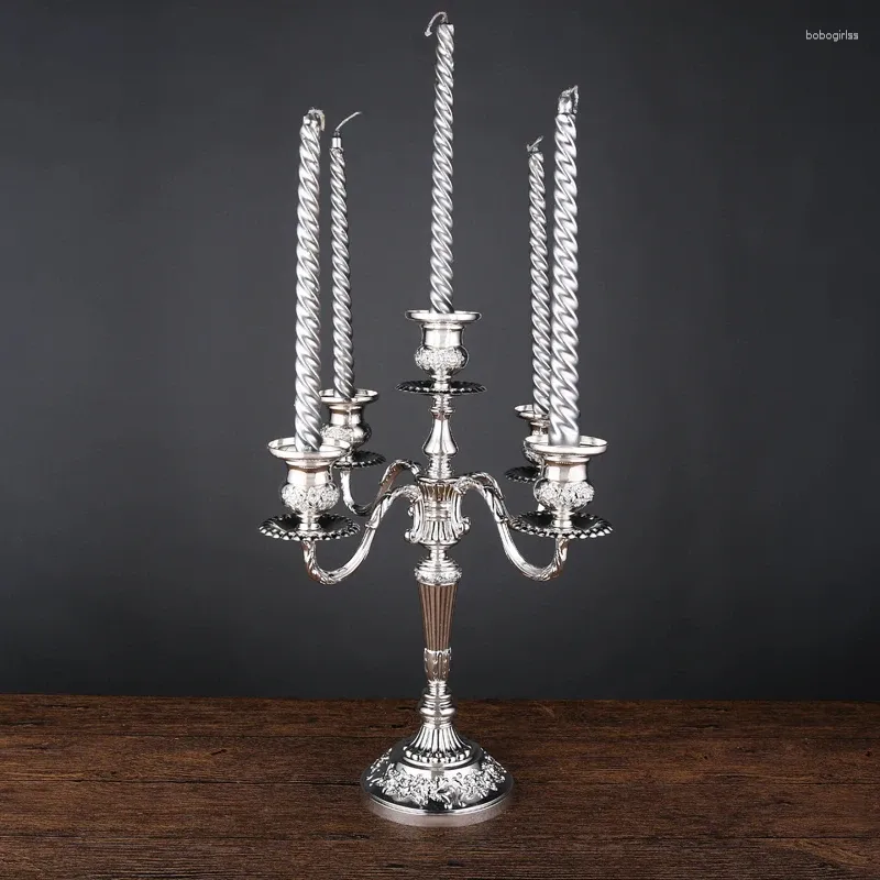 Candlers en alliage européen Metal Silver Bronze Gold Candelabra Holder Stand Candlestick Candelabrum pour la décoration de maison de mariage