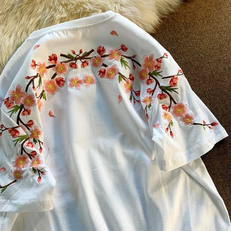 Heavy Embroidery Flowers T-shirt White Cotton Loose Fit O-neck
