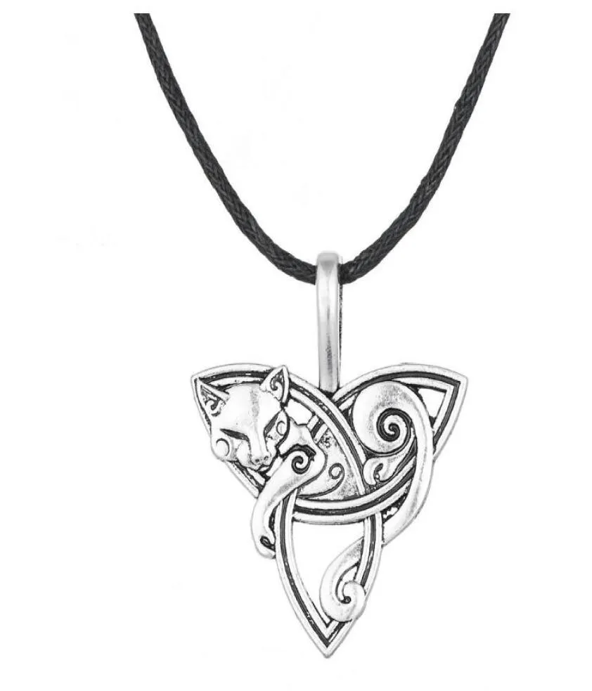 JF064 VIKING VINTAGE RELIGIO DI RELIGIO ANIMA TRIANGLE SCHECCOLA PENDANTE CACCOLA NACCOLA AMULET AMULET CAPPLE Whole6077679