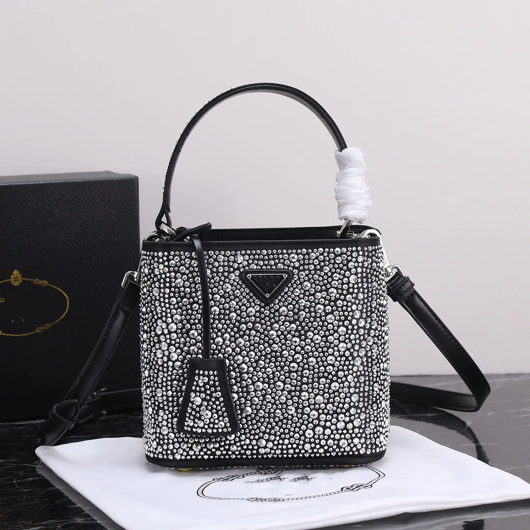 Mini Burce Bag Crystal Bankietowa torba imprezowa luksusowy projektant damski torebka crossbody w torbie pojedyncze ramię złota