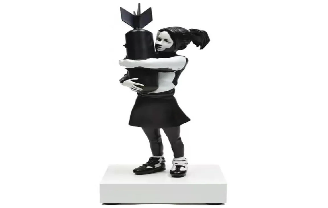 Decorative Objects Figurines Banksy Bomb Hugger Modern Sculpture Bomb Girl Statue Resin Table Piece Bomb Love England Art House De1791057