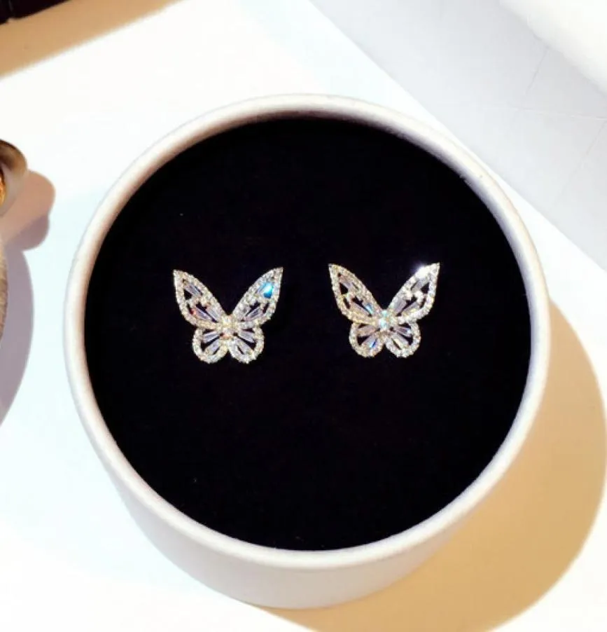 Super étincelant nouveau designer de luxe de la mode INS Diamond Zircon Lovely Beautiful Butterfly Stud Oreads For Woman Girls6839687