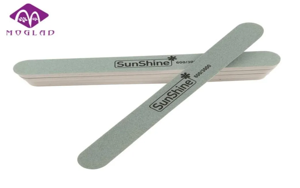 Hela 5PCSLOT Sunshine Spone Slip Nail File Salon Sandpaper Nail Buffer File Slim Crescent Grit 6003000 för nagellack8123017