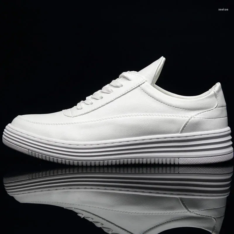 Chaussures décontractées Hommes Fashion Summer Little White Shoe Mens Sports Board Spring / Automn Designer Man Man
