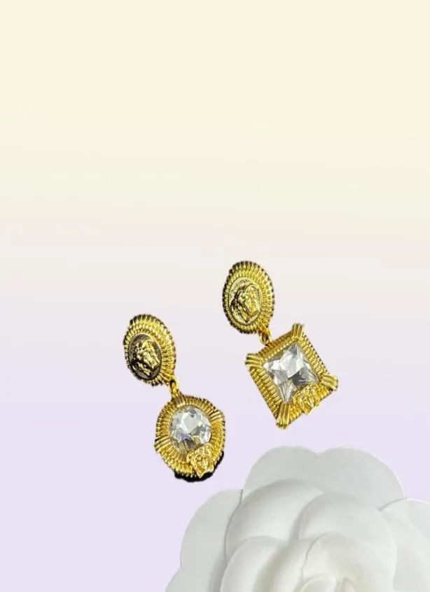 Fashion Basilisk Square Crystal Pendants Collier de bracelet pour femmes Boucle d'oreilles en laiton 18k Placing Gold Dames Designer Bijoux VE-8N19005451