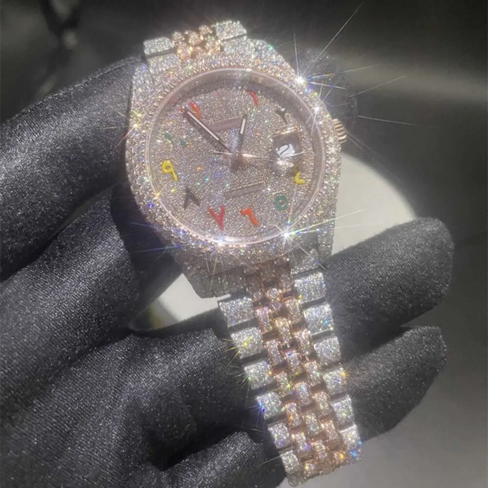 Luksusowe wyglądające w pełni obserwuj mrożone dla mężczyzn Woman Top Craftsmanship Unikalne i drogie Mosang Diamond 1 1 5A zegarki dla Hip Hop Industrial Luxurious 8346