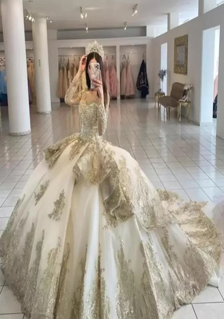 2022 Champagne Quinceanera Dresses Lace up expiqued الأكمام الطويلة الأميرة Ball Party Party Party Dressy Casquerade CG0011798706