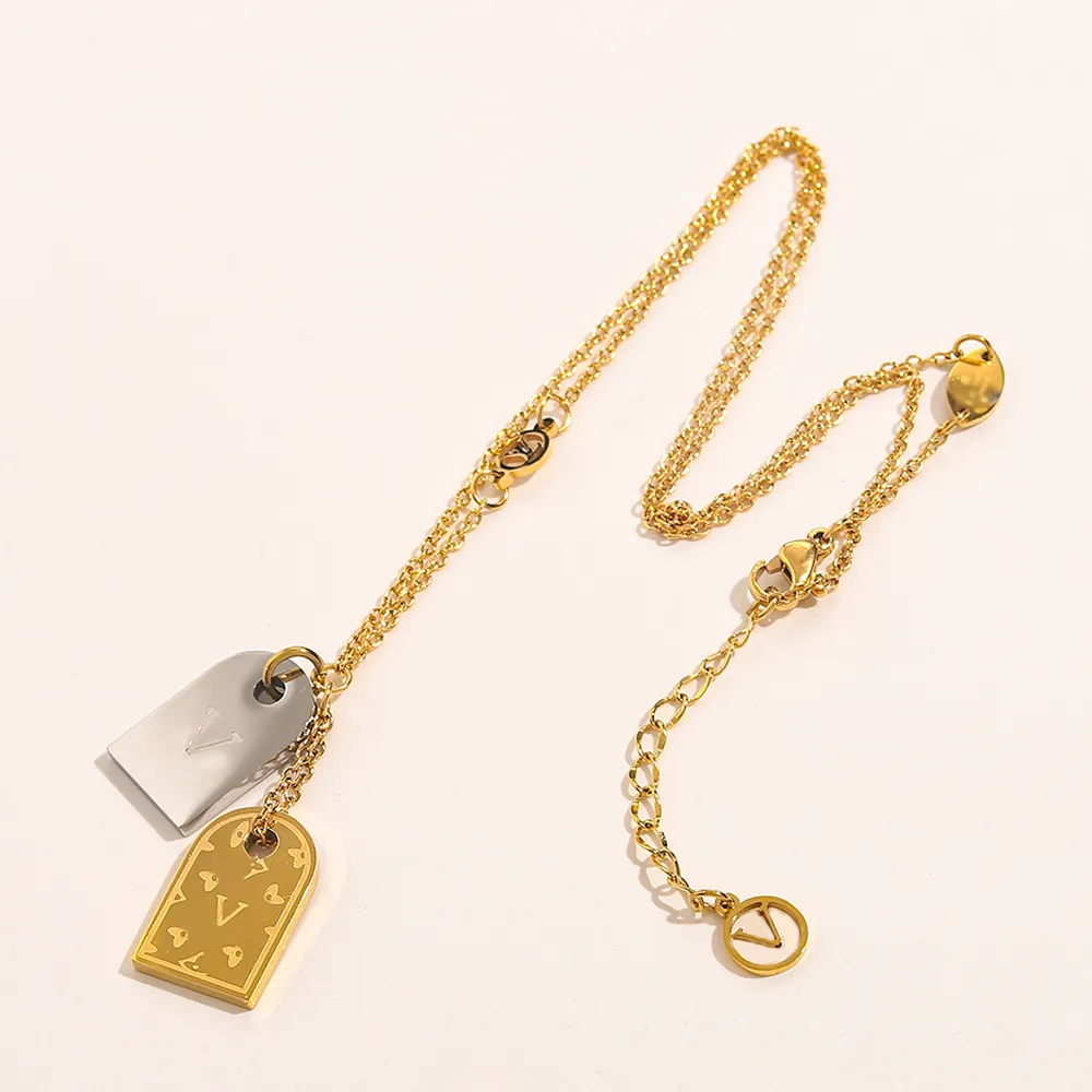 Diamond Letter Penderant Men Womens Designer Collana Pendenti in acciaio inossidabile in acciaio inossidabile Gold Collane Gioielli Phone Gioielli