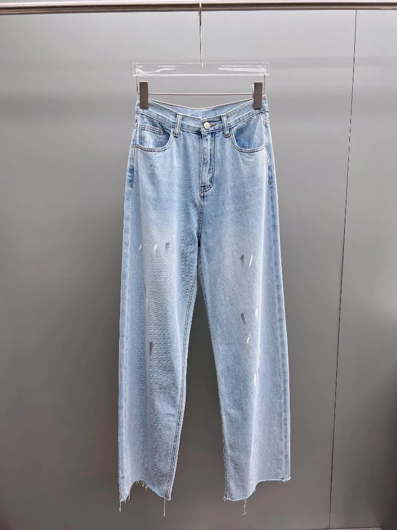 Jeans femminile 2024 Donne alla moda inchiostro dipinto a mano sciolto a mano.