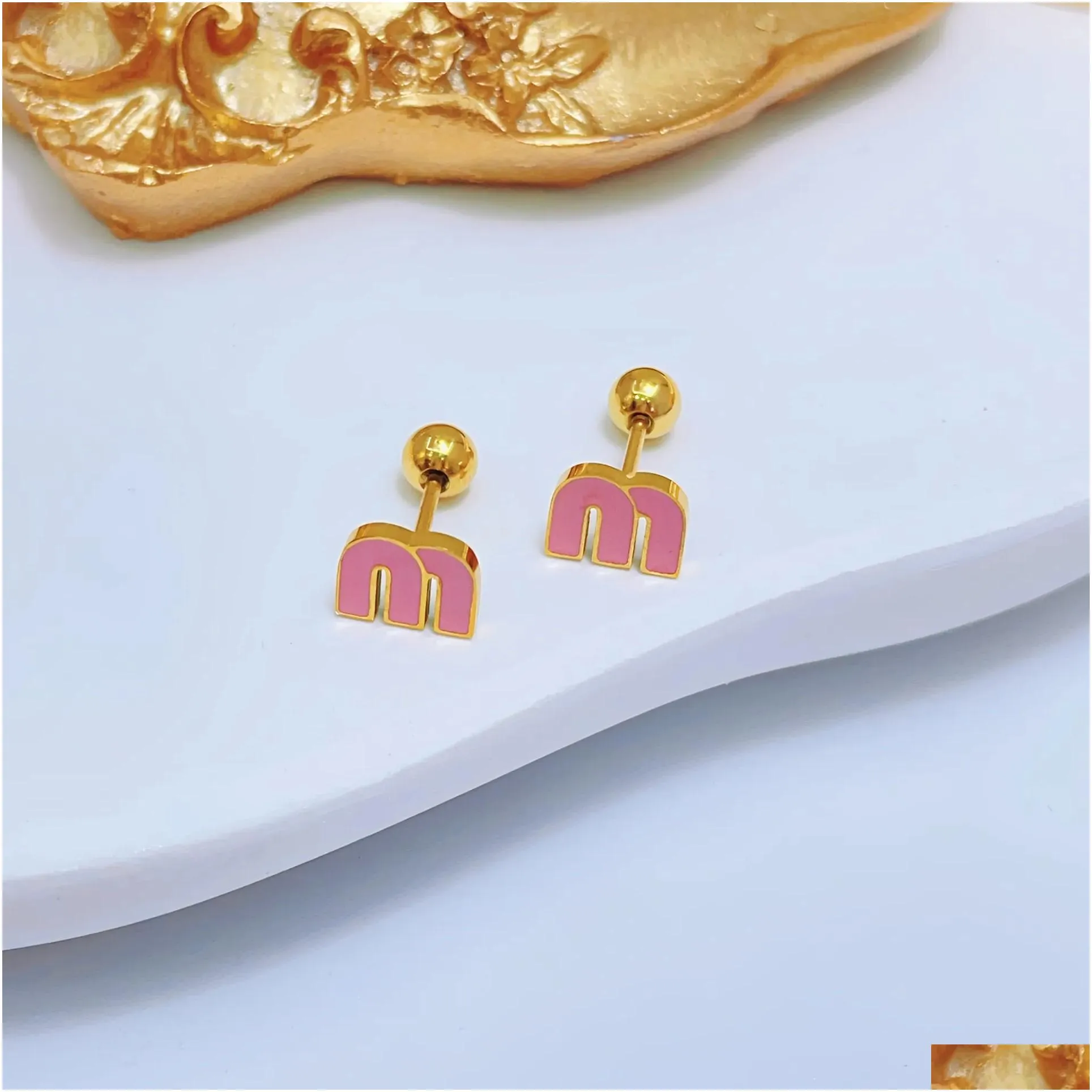 Stainless Steel Letter M Luxury Designer Stud Earrings for Women Fashion Brand Jewelry Delicate Cute Tiny Earring Earings Ear Rings