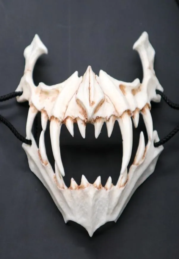 Half Animal Mask Long Teeth Demon Samurai White Bone Mask Tengu Dragon Yaksa Tiger Resin Mask Cosplay T2005092774300