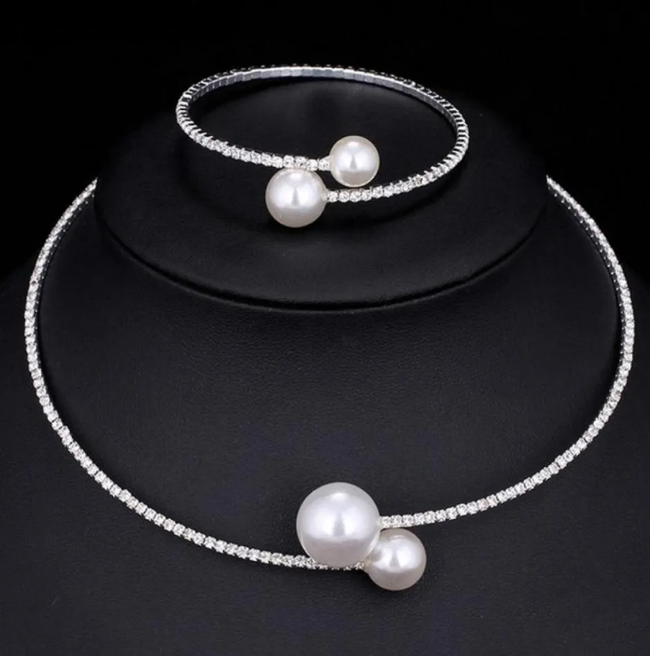 Braut Halskette und Armbänder Accessoires Hochzeit Schmucksets Strass Pearl Formal Bräute Zubehör Armreifen Manschetten Armband N6520694