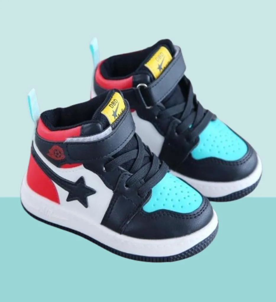 Kids Fashion Hightop Sneakers For Boys Girls Ademende sportschoenen Lichtgewicht Casual Walking Shoes9385449