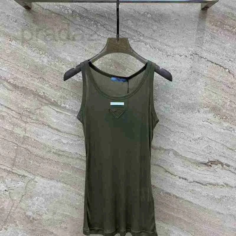 Kadın Tankları Camis Designer Erken Bahar Yeni Moda U-boyun Batı Stil Tank Top Orta Uzun Elbise Klasik Ters Üçgen İnce Fit Tank Top Rwww