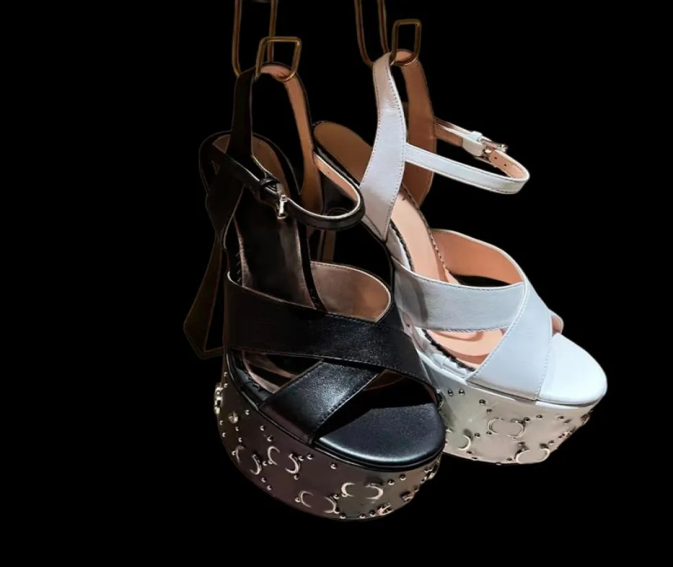 The latest Gstud sandals with interlocking embellished cross ankle strap horseshoe heels high heels double waterproof platform8016634